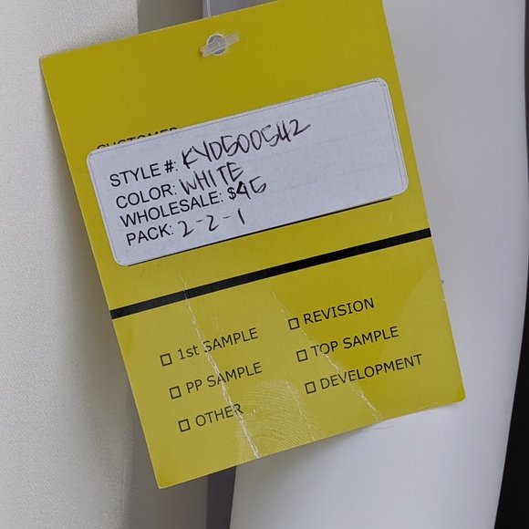 Arloh embroidered hem shift dress - Picture 3 of 6